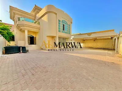 Huge size villa for rent best location in Sharjah cheap price