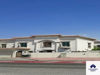 Large 5BR Villa | Prime Location | Family Home