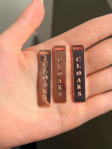 Set of 3 Rose Gold Metal CLOAKS Bag/Label Tags