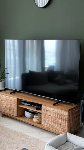 Samsung 75” QLED 4K Smart TV | Like New | Original Box Available