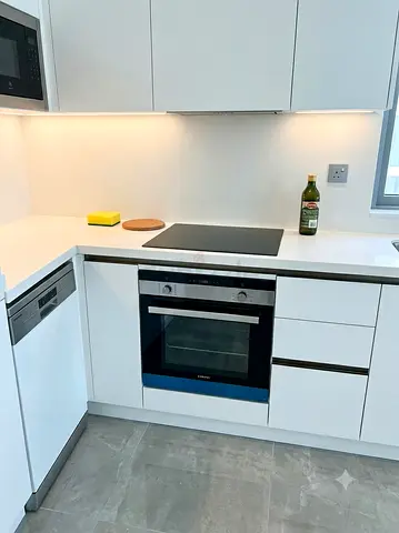 Siemens Built-In Electric Oven – New Model, Modern Kitchen Design
