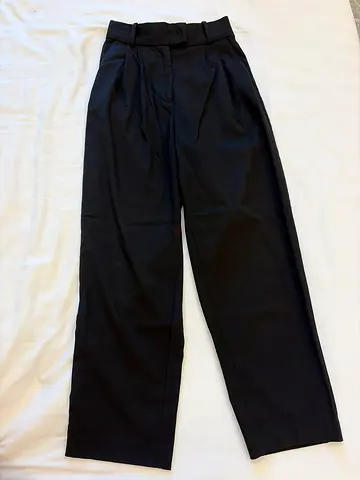 Black high-waist tapered women's trousers - size 34