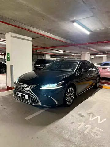 Lexus ES350 prestige 2021 First Owner