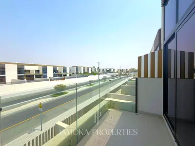 Brand New | Maid’s Room | Huge Layout | Corner Unit