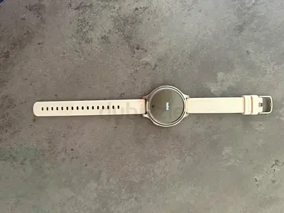 Garmin Lily 2 Smartwatch - Cream Gold/ Coconut - Excellent Condition