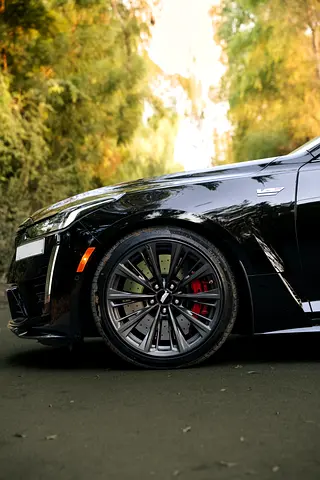 2022 Cadillac CT5 — фото 6