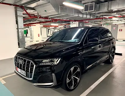 Audi-Q7-55-TFSI-Quattro-S-line-GCC Specs-Full Agency Service-Under Warranty-Full Original Paint