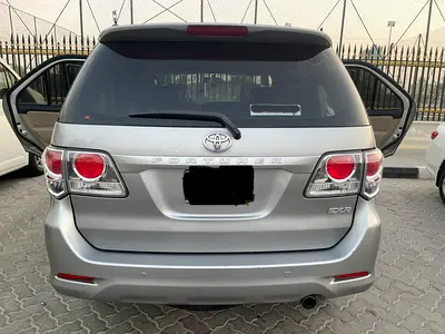 صورة 2 لـ 2015 Toyota FORTUNER