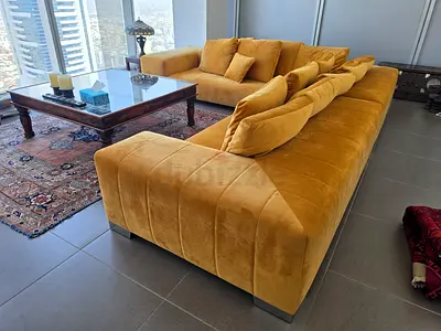 Selling high quality Corner sofa like a new