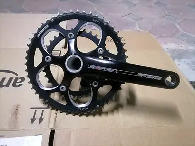 Used FSA BB30 Crankset with Double Chainrings (Road Bike)