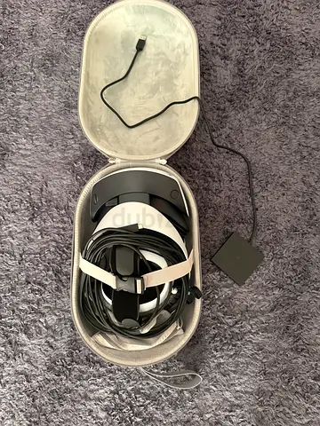 PS VR with bag, blue light protector and pc adapter