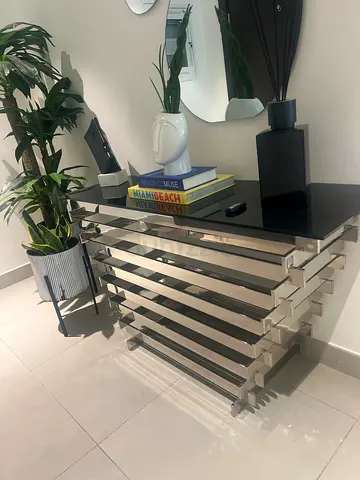 Entrance Console from The One store