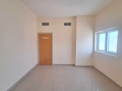 1BHK WITH 2 WASHROOM ( NEAT AND CLEAN BUILDING ) NEAR TO PARK