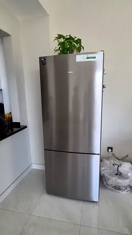 🧊 Siemens Stainless Steel Refrigerator – Excellent Condition