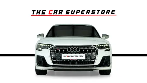 2025 AUDI S8 photo 3