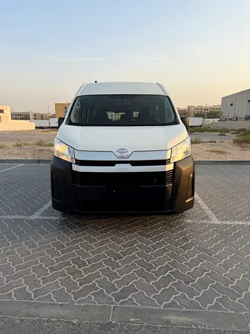Toyota Hiace hi-roof  Model 2022  Gcc Specs 13 Seater