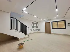 Modern 4 BR |Ready to Move |Prime Location