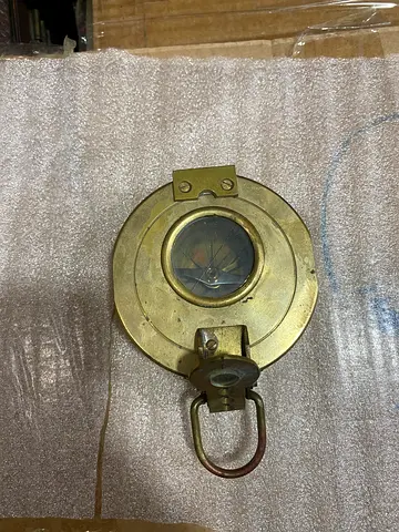 Brass compass 7cm length