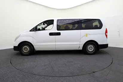 صورة 2 لـ 2017 Hyundai H1