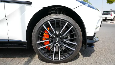 2023 Aston Martin DBX 照片 20