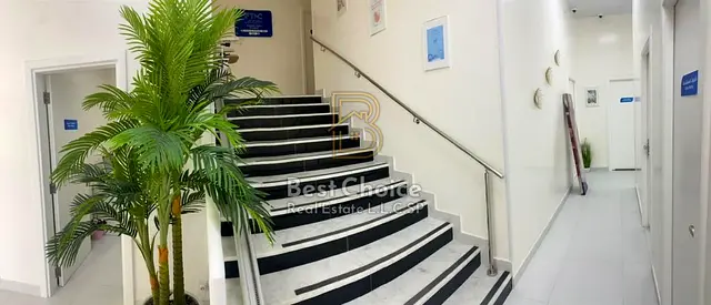 فرصة استثمارية نادرة | مركز طبي متكامل ومجهز بالكامل في خورفكان | عيادات أسنان وجلدية وعلاج طبيعي وحجامة | دخل قائم