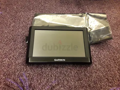 GARMIN GPS. NUVI52 WITH LIFE TIME UPDATE IS FOR SALE