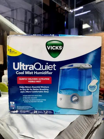 Vicks UltraQuiet Cool Mist Humidifier (1.2 Gallon) - Boxed