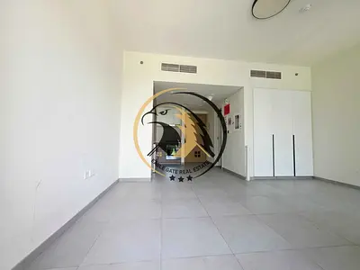Premium Studio in Boulevard Aljada | Private Balcony & Amenities