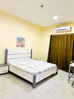 Spacious Room for family couples / separate Washroom
