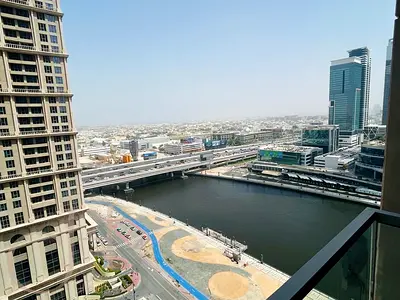 Large Layout 2 bedroom -Canal View -Middle floor