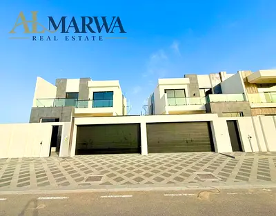 Brand New 5 Bedroom's Villa with Modern Style Finishing