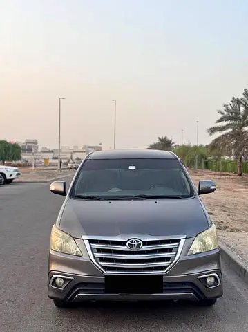 صورة 2 لـ 2015 Toyota INNOVA