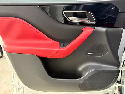 صورة مصغرة 16 لـ 2019 Jaguar F-PACE