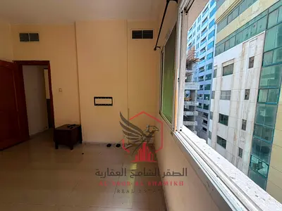 ارخص شقه غرفه وصاله اطلاله مفتوحه مساحه كبيره مطبخ امريكي موقع قريب من جميع الخدمات