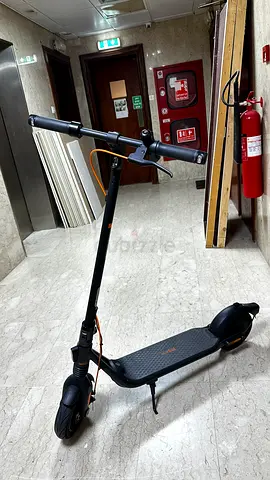 Segway Ninebot F2 PRO Electric Scooter – Excellent Condition