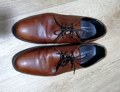 Brown leather lace-up men's dress shoes - size 44