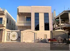 5 master bedrooms, large living room, majlis, gym, swimming pool, football field, built-in wardrobes