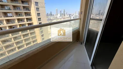 READY TO MOVE STUDIO ON HIGH FLOOR 32k