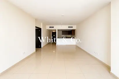 Spacious 1BR | Large Balcony | Marina View
