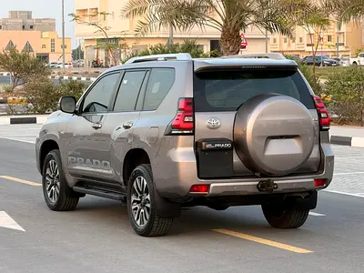 2022 Toyota PRADO 照片 6