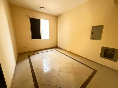 شقة مميزة غرفة وصالة في النعيمية 1 | مساحة واسعة | إطلالة مفتوحة | تكييف مركزي