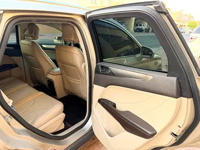 صورة 14 لـ 2017 Lincoln MKC