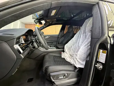 2026 AUDI RS Q8 照片 8