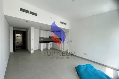 VACANT - FURNISHED - BOOK NOW FOR AMAZING DEAL !