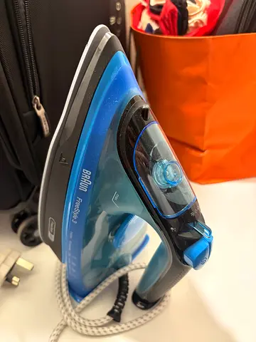 Braun Freestyle 3 Steam Iron - Good Working Condition