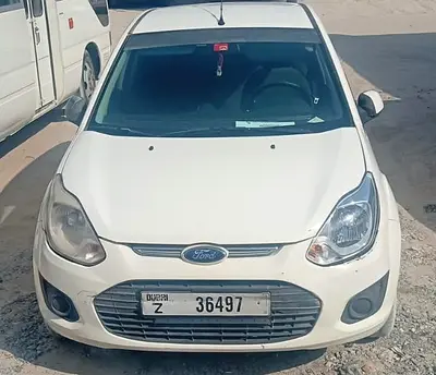 2015 FORD FIGO 照片 1