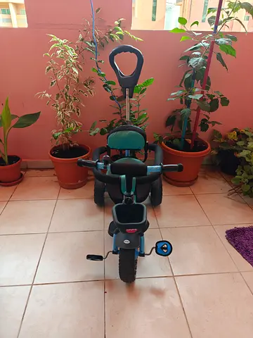 Kids Tricycle with Push Handle and Safety Bar - Good Condition