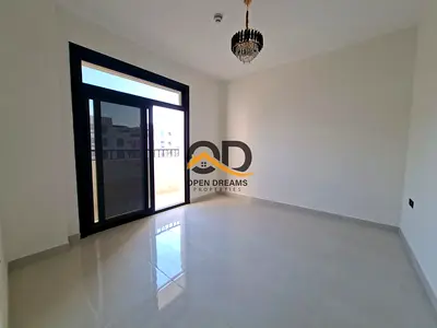 BARAND NEW FAMILY BUILDING 1 BHK 1 WASHROOM WITH BULCONEY( 12 CHAQ PAYMENT ) RENT ONLY 38K PARIM LOCATION AREA