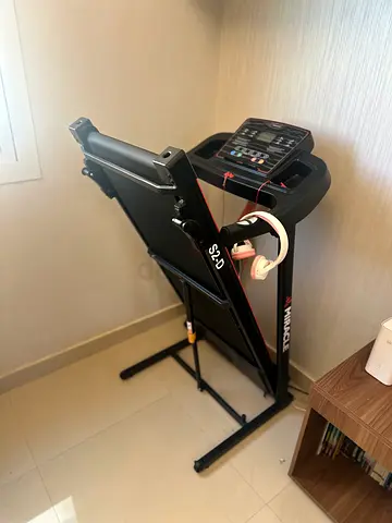 Foldable electric treadmill - compact, good condition