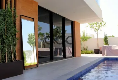 Luxurious 5BR+M | Private Pool | Ideal Location